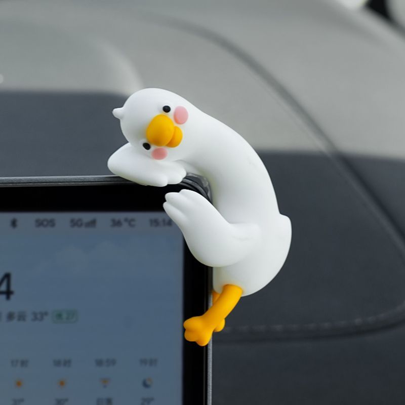 Car Accessories Cute - かわいい漫画の白いアヒル車のディスプレイ画面吊り下げ飾り小さなガチョウ像車両センターコンソールインテリア装飾ギフト