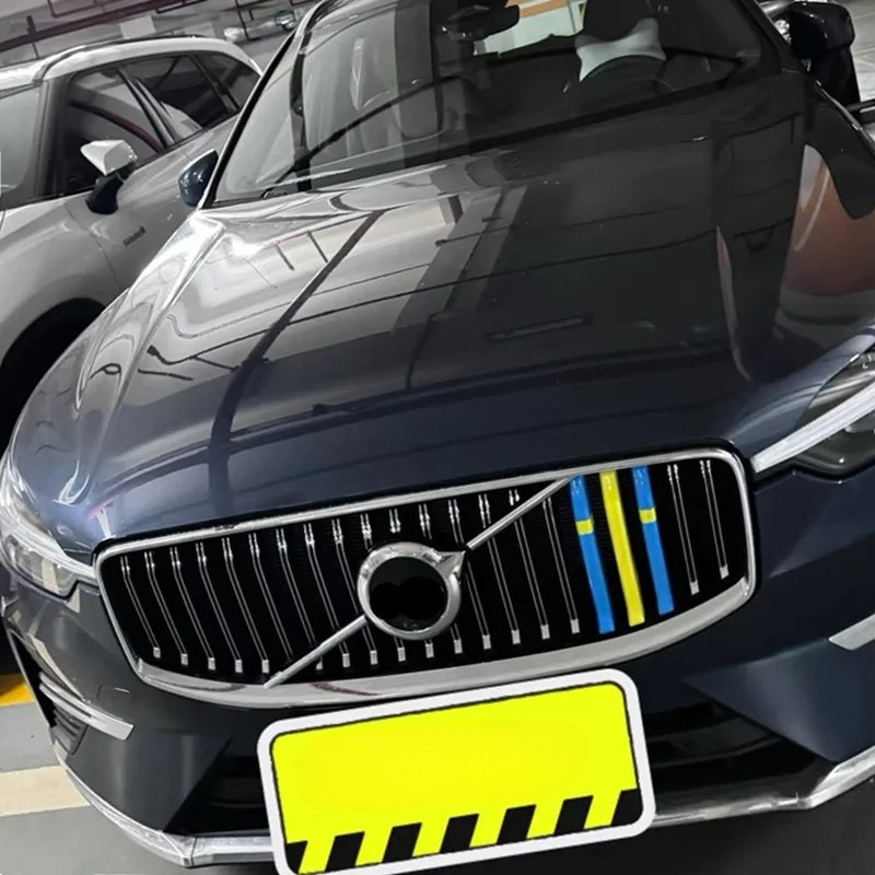 車のフロントグリルメッシュスウェーデンスタイル保護ストリップ - Volvo Car Accessories Xc60 のレビューと価格